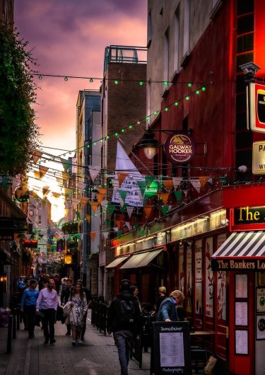 Cheapest Rates Pubs inside Temple Bar District